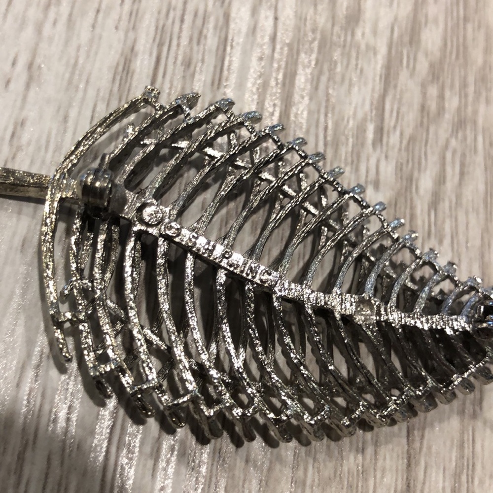 Silver Leaf Brooch. Stamped S.H.P. - Picture 10 of 13
